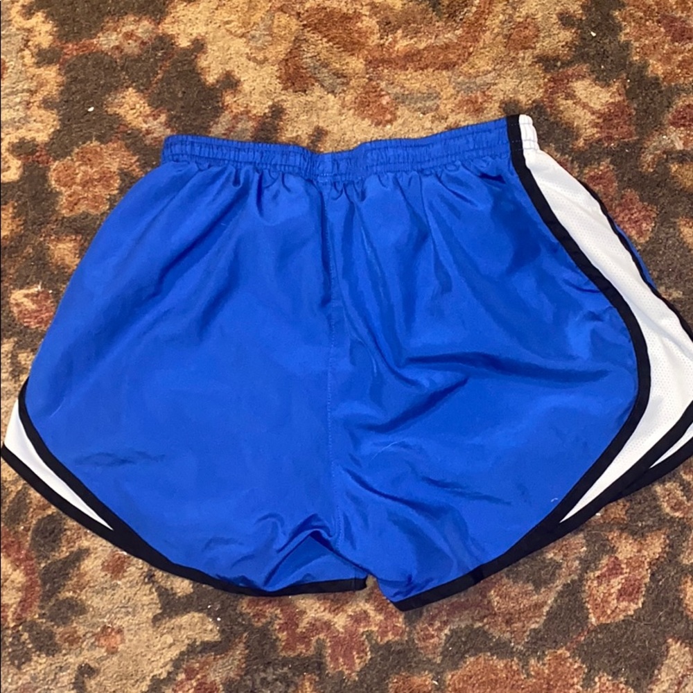 Nike Shorts - Picture 3 of 3